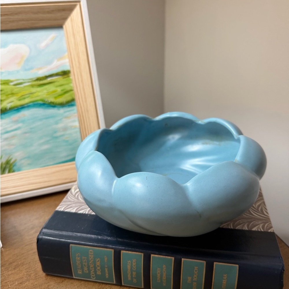 Vintage Stangl Pottery Blue Scalloped Dish - Picture 2 of 7